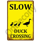 Panneau Vintage CCTV en Métal 20 x 30 cm – Plaque Murale “Vidéosurveillance 24h” pour Bar, Garage, Café et Maison